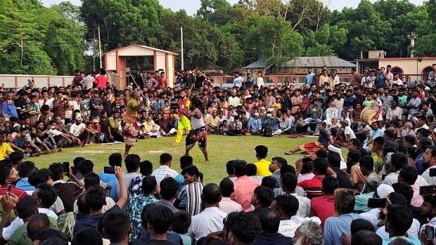 সালথায় গ্রামবাংলার ঐতিবহ্যবাহী লাঠি খেলা ও হাডুডু খেলা অনুষ্ঠিত